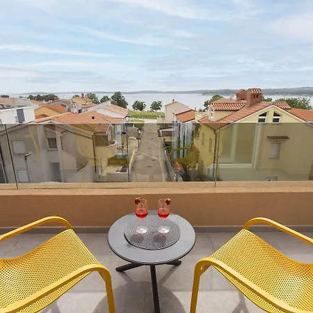 Apartment Faszinierendes 100 Meter Zum Sandstrand Mit Whirlpool, Meerblick Medulin