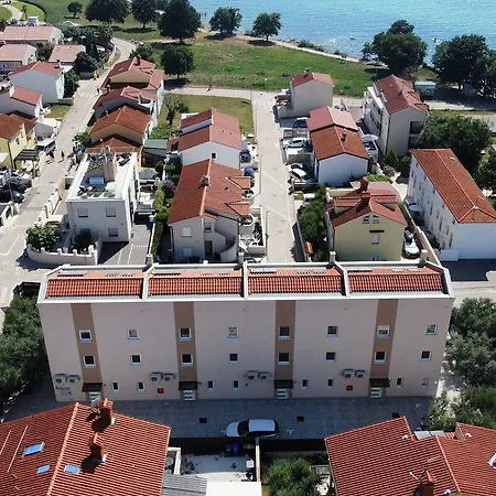 Apartment Faszinierendes 100 Meter Zum Sandstrand Mit Whirlpool, Meerblick